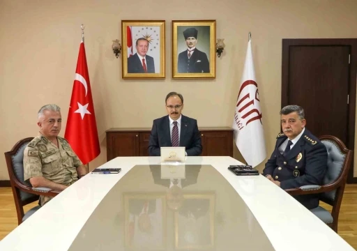 Siirt’te mayıs ayı güvenlik ve asayiş toplantısı yapıldı
