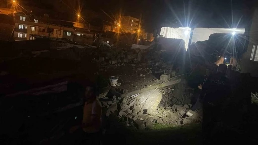 Siirt&rsquo;te metruk bina &ccedil;&ouml;kt&uuml;
