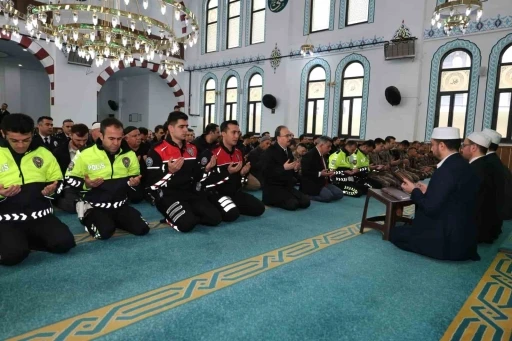 Siirt&rsquo;te şehitler i&ccedil;in mevlit okundu
