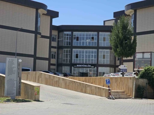Siirt Üniversitesi’nde yolsuzluk iddiasıyla devam eden soruşturma derinleşiyor
