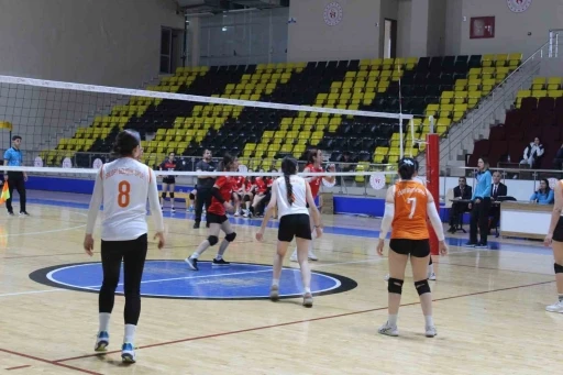 Siirt, Yıldız Kızlar Voleybol müsabakalarına ev sahipliği yaptı
