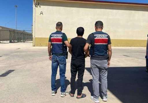 Silahlı yağma suçundan kesinleşmiş cezayla aranan şahıs yakalandı
