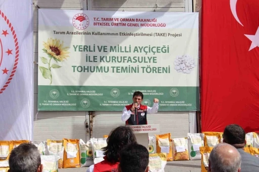 Silivri’de ayçiçeği ve kuru fasulye tohum temini töreni gerçekleştirildi
