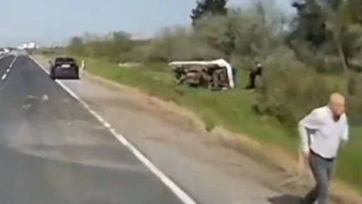 Silivri&rsquo;de kontrolden &ccedil;ıkan kamyonet yan yattı
