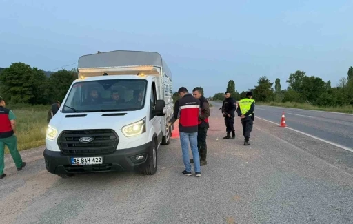 Simav&rsquo;da yol kontrol faaliyeti
