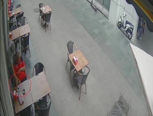 Simitçide uyudu, uyanınca neye uğradığını şaşırdı: &quot;Adisyon fişini de almış&quot;
