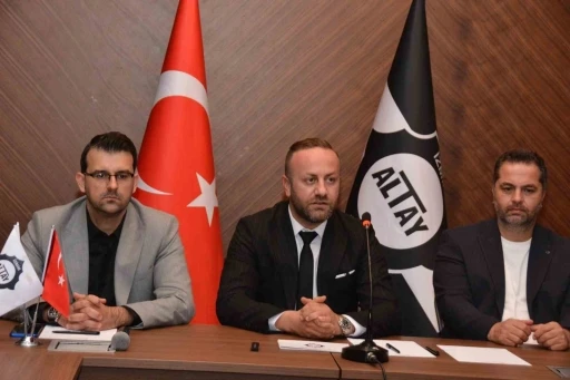 Sinan Kanlı, Altay Spor Kulübü’ne başkan adaylığını açıkladı
