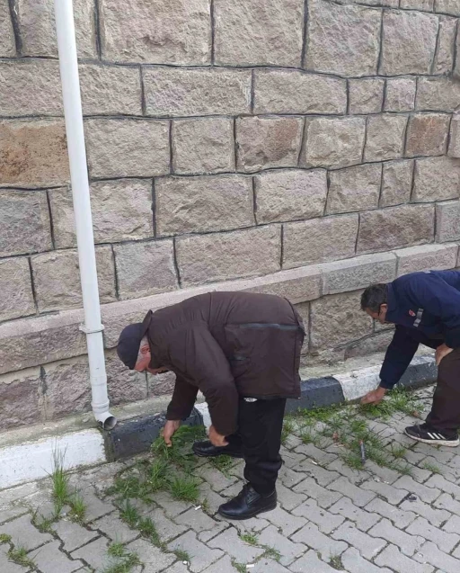 Sinanpaşa’da camiler için el ele verildi
