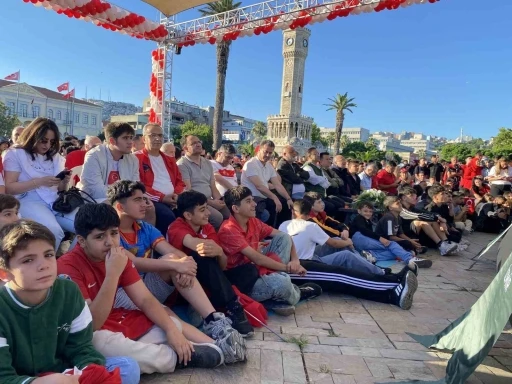 Sınav &ouml;nlemleri nedeniyle meydanlarda ma&ccedil; yayını etkinlikleri iptal
