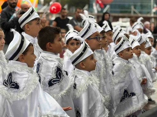 Sincan&rsquo;da geleneksel toplu s&uuml;nnet kayıtları başladı
