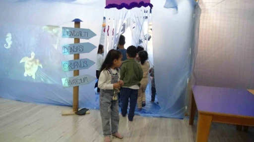 Sınıfını okyanusa &ccedil;evirdi
