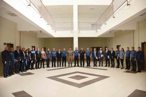 Sınır ötesinde görevlendirilen polisler uğurlandı
