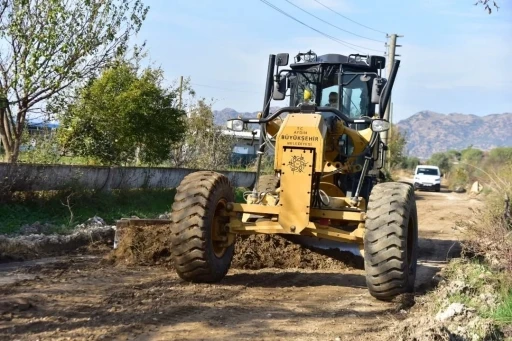 Sınırteke yolu modern ulaşım ağına kavuşuyor
