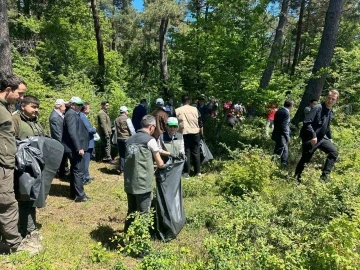 Sinop protokolü ormanları temizledi
