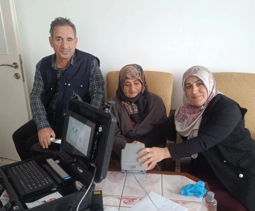 Sinop&rsquo;ta evde kimlik kartı başvurusu hizmeti s&uuml;r&uuml;yor
