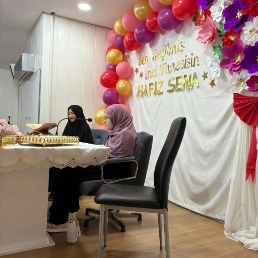 Sinop&rsquo;ta gen&ccedil; hafızdan bir g&uuml;nde hatim başarısı
