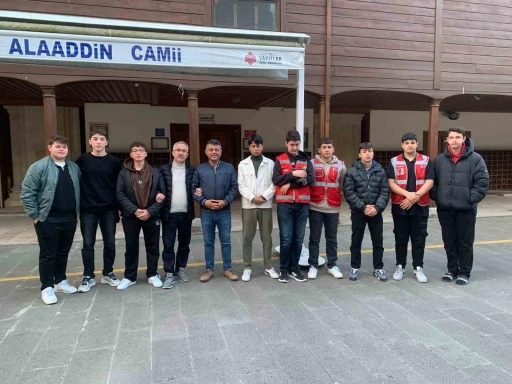 Sinop’ta gençlerin sabah namazı buluşması
