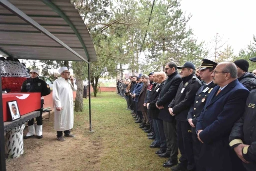 Sinop’ta kalp krizi geçirerek hayatını kaybeden polis memuru toprağa verildi
