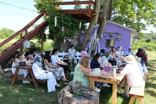 Sinop&rsquo;ta lavanta bah&ccedil;esinde bilimsel s&ouml;yleşi
