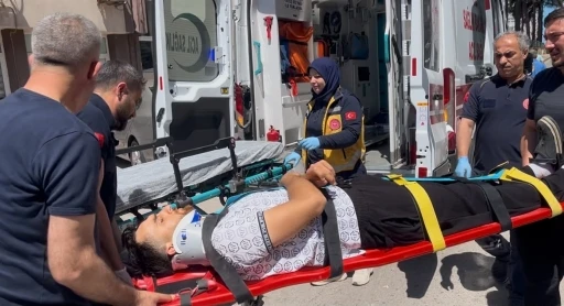 Sinop&rsquo;ta otomobil kapısına &ccedil;arpan motosikletli yaralandı
