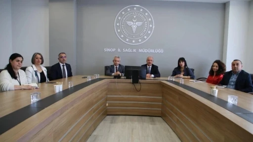 Sinop&rsquo;ta sağlıkta hukuk s&uuml;re&ccedil;leri masaya yatırıldı
