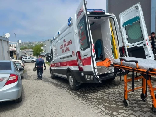 Sinop&rsquo;ta y&uuml;k asans&ouml;r&uuml; koptu: 2 yaralı
