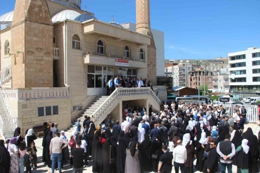 Şırnak&rsquo;ta 139 hacı adayı kutsal topraklara uğurlandı
