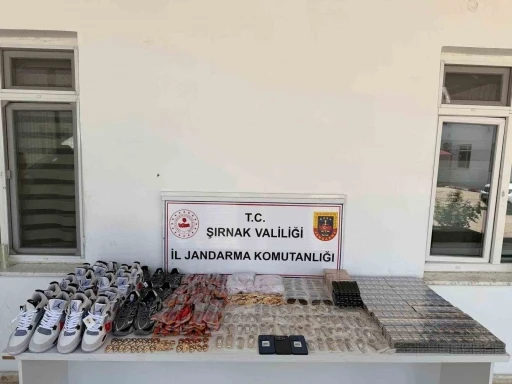 Şırnak&rsquo;ta 16,7 milyon liralık uyuşturucu ve g&uuml;mr&uuml;k ka&ccedil;ağı malzeme ele ge&ccedil;irildi
