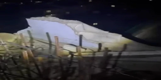 Şırnak&rsquo;ta 7 katlı apartmana yıldırım d&uuml;şt&uuml;
