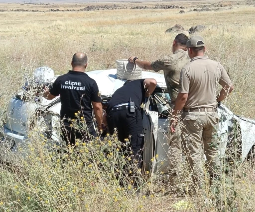 Şırnak&rsquo;ta otomobil şarampole devrildi: 1&rsquo;i bebek 5 yaralı
