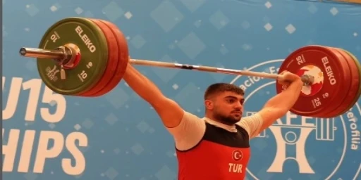 Şırnaklı halterci Sefkan Sümen’den Avrupa rekoru ve 3 madalya
