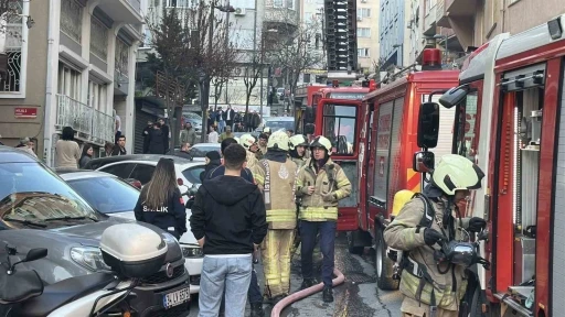 Şişli&rsquo;de otelde yangın paniği: 6 kişi mahsur kaldı
