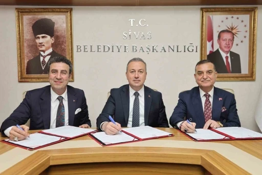 Sivas esnafına yakışacak yeni hizmet binası i&ccedil;in imzalar atıldı
