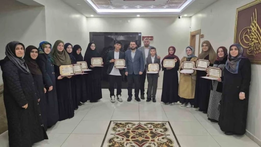 Sivas&rsquo;ta 10 &ouml;ğrenciye hafızlık belgesi verildi

