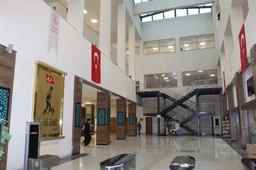Sivas&rsquo;ta 2025&rsquo;te k&uuml;t&uuml;phaneleri 1 milyon kişi ziyaret etti
