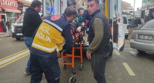 Sivas&rsquo;ta asans&ouml;r boşluğuna d&uuml;şen kadın yaralandı
