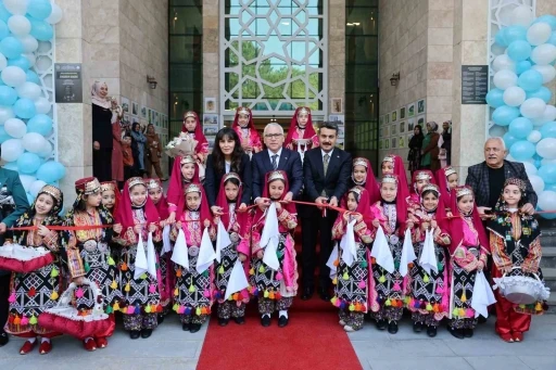 Sivas&rsquo;ta hayat boyu &ouml;ğrenme sergisi a&ccedil;ıldı
