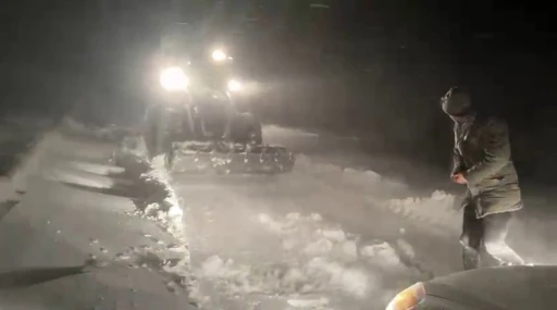 Sivas&rsquo;ta kar ve tipi ulaşımda aksamalara neden oldu
