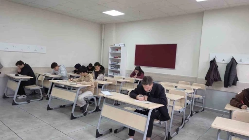 Sivas&rsquo;ta &ouml;ğrenciler manevi &ouml;d&uuml;l i&ccedil;in ter d&ouml;kt&uuml;
