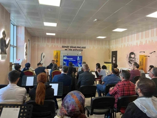 Sivas’ta &quot;Müzik Teknolojileri&quot;  söyleşisi düzenlendi
