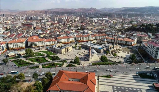 Sivas&rsquo;ta Sivaslı n&uuml;fusu azaldı, yabancı n&uuml;fus arttı
