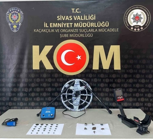 Sivas’ta tarihi eser kaçakçılığı: 2 gözaltı
