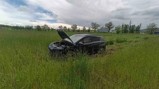 Sivas&rsquo;ta trafik kazası: 1&rsquo;i &ccedil;ocuk 3 yaralı
