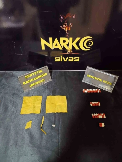 Sivas&rsquo;ta uyuşturucu operasyonu: 3 kişi tutuklandı
