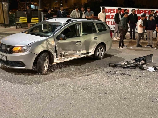 Sivas&rsquo;ta zincirleme trafik kazası: 5 yaralı
