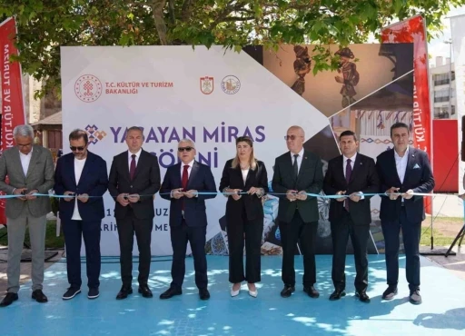 Sivas Yaşayan Miras Ş&ouml;leni coşkusuyla başladı
