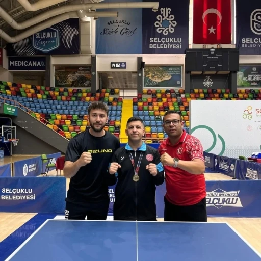 Sivaslı sporcu T&uuml;rkiye şampiyonu oldu
