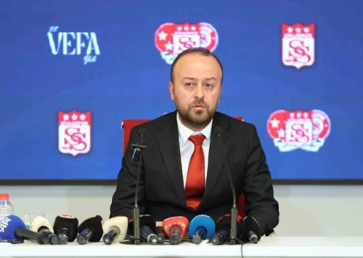 Sivasspor Başkanı Burak &Ouml;z&ccedil;oban: "Transfer yasağı kalkacak"
