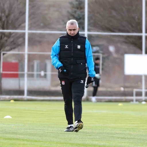 Sivasspor&rsquo;dan Mehmet Altıparmak i&ccedil;in a&ccedil;ıklama
