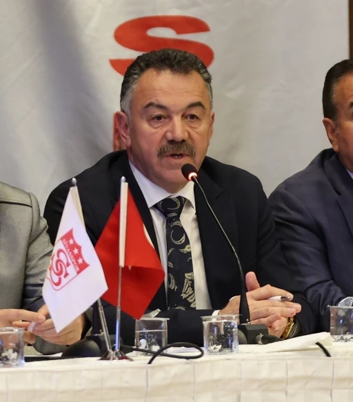 Sivasspor Divan Başkanı Ali Yavuz&rsquo;dan camiaya birlik &ccedil;ağrısı
